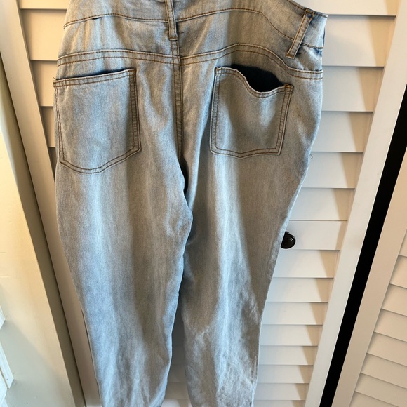 Crest Premium Overall Jeans sz L ladies light wash. - Picture 6 of 12
